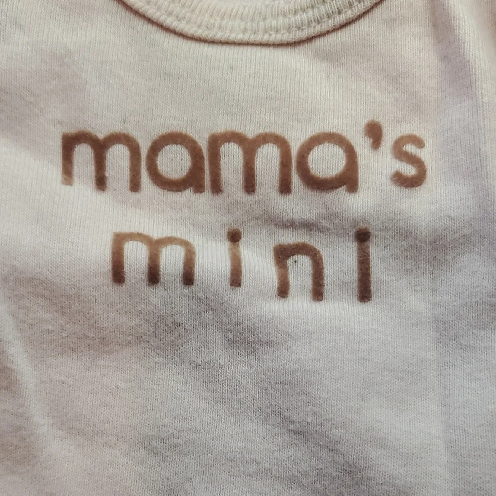 Carter's Light Pink Bodysuit with 'Mama's Mini' Text